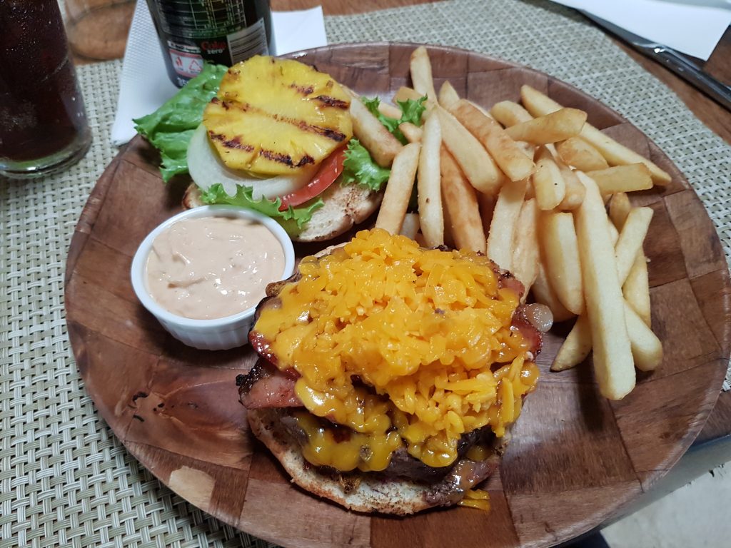 Bloody Marys, Bora Bora, Ranskan Polynesia Burgerille.fi