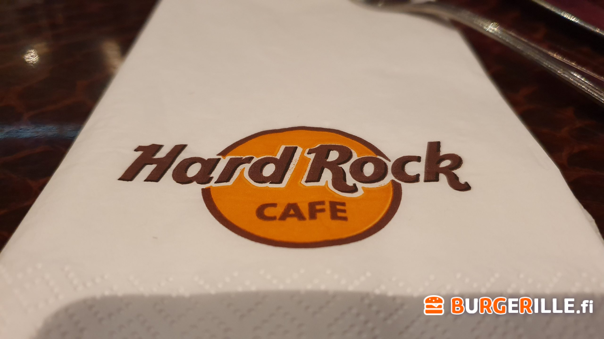 The Big Cheeseburger, Hard Rock Cafe, Helsinki - Burgerille.fi